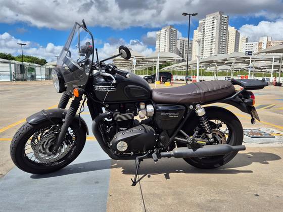 TRIUMPH BONNEVILLE T120 BLACK 1200 
